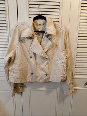 Universal Thread Cream Cotton Twill Jean Jacket